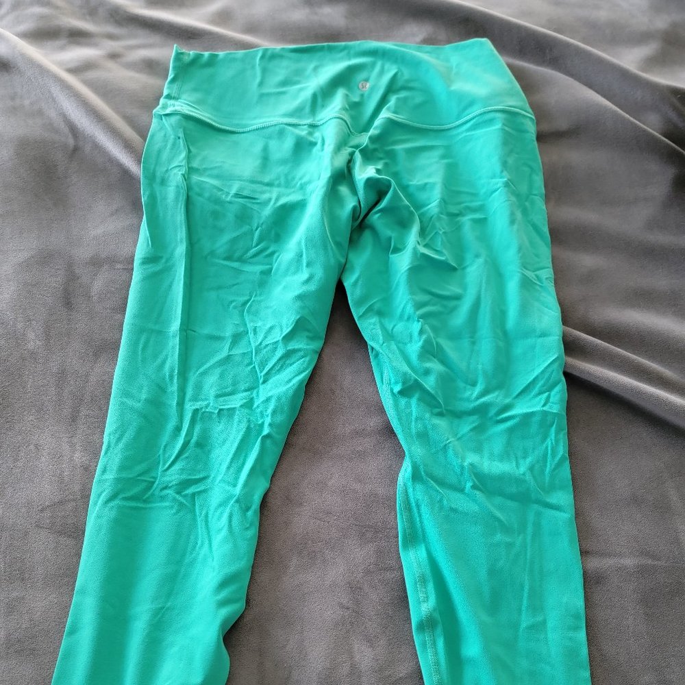 Good used Lulumemon align leggings